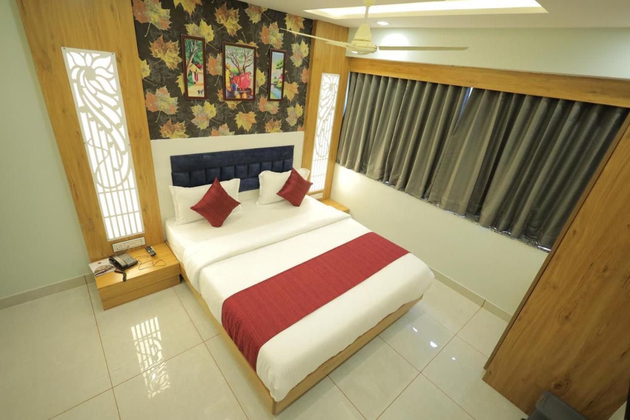 Hotel Rk Fortune Ahmedabad Exterior photo