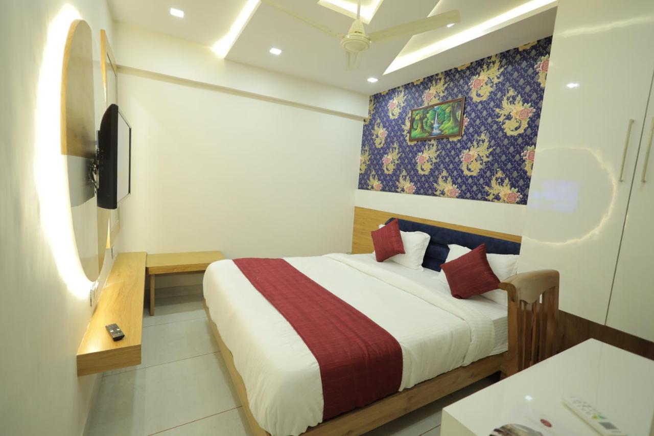 Hotel Rk Fortune Ahmedabad Exterior photo