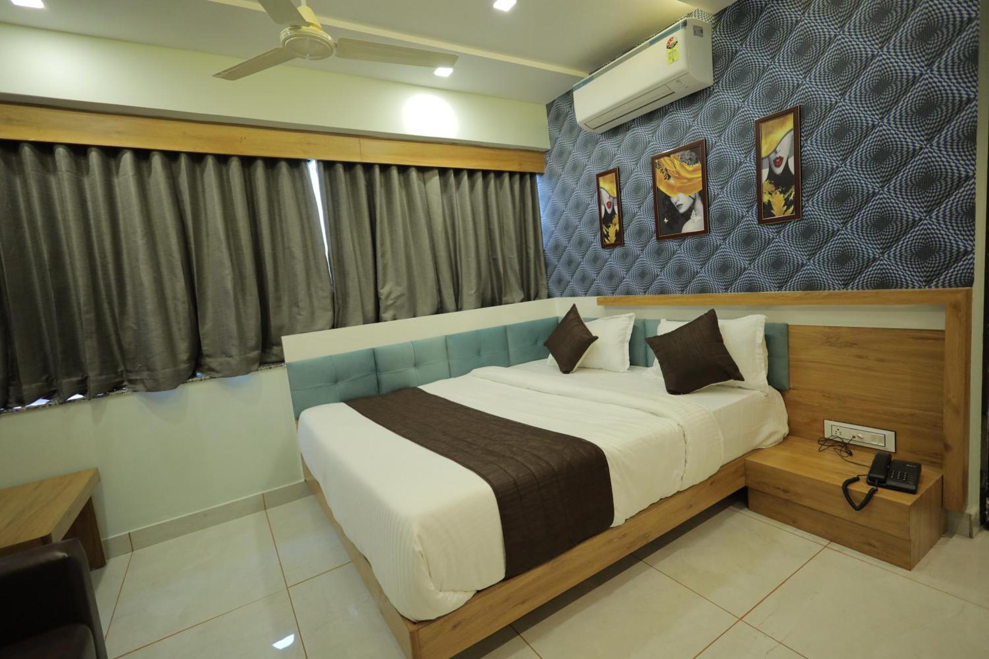 Hotel Rk Fortune Ahmedabad Exterior photo